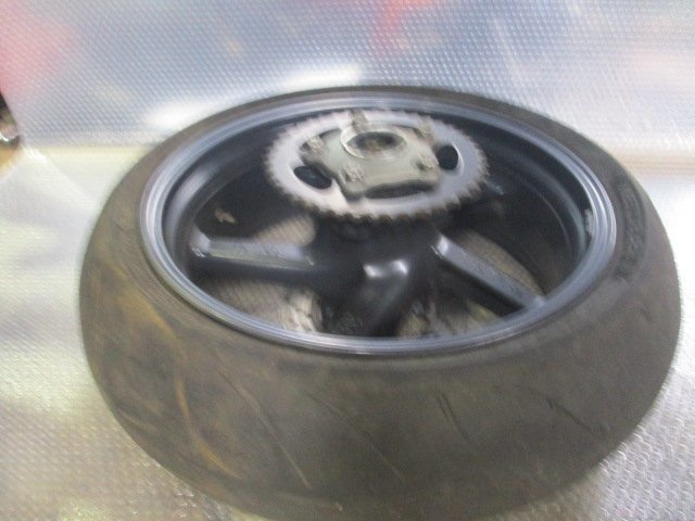 A6AC22 Aprilia MSV1000 rear wheel ZD4RP Y