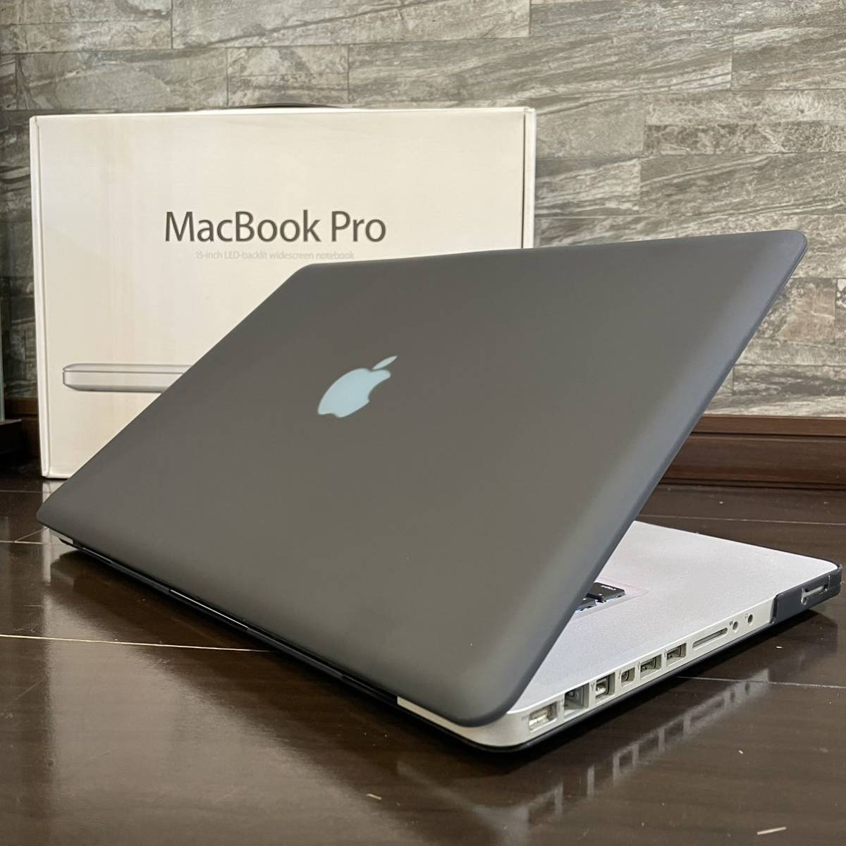 【最強スペック】MacBook Pro 15 Core i7 新品SSD512GB 新品バッテリー メモリ16GB 2021年Office マットブラック 動画編集_画像5