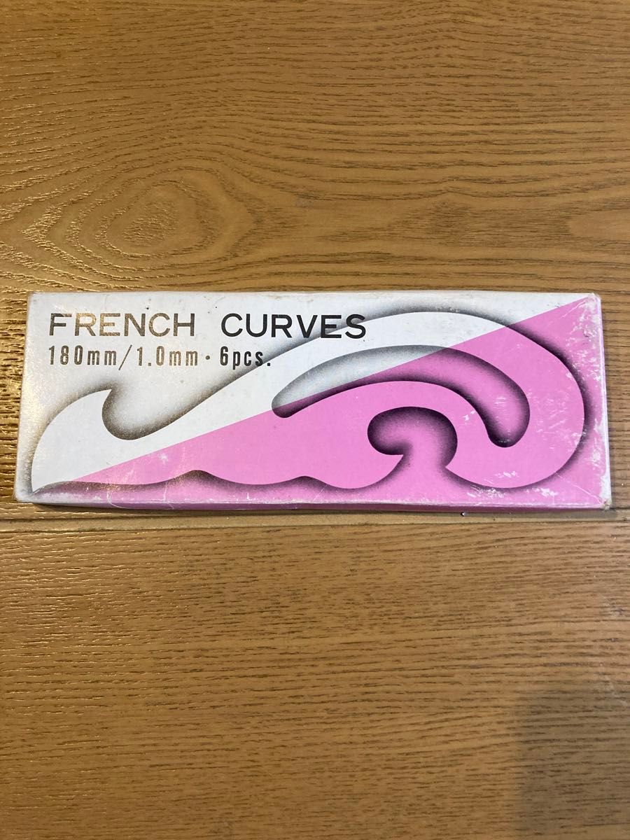 製図用品　雲形定規6枚入(内田洋行、FRENCH CURVES)X2セット、三角定規(コクヨ、大阪製図、KIKUCHI)x3セット