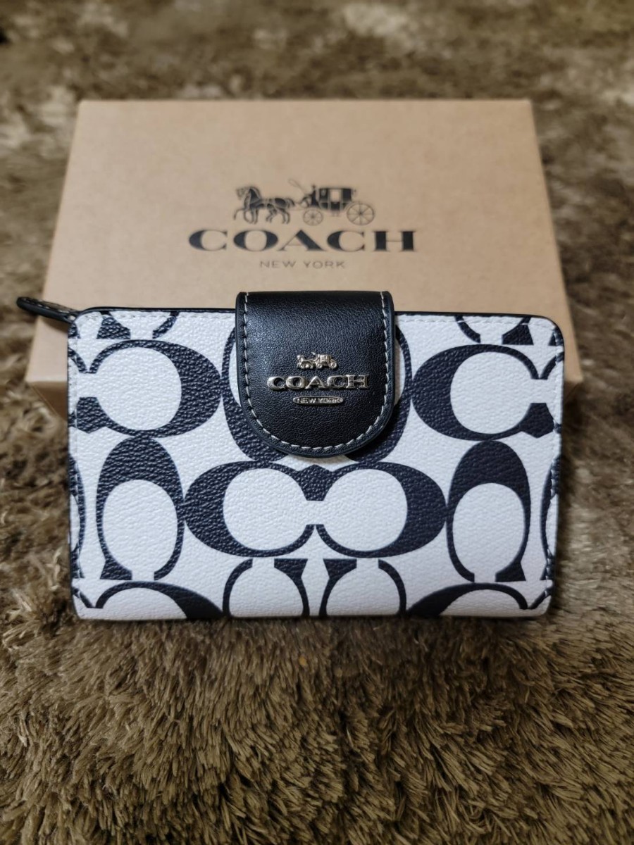 【1スタ】C-231 新品未使用 COACH ミディアム コーナー ジップ ウォレット・シグネチャー キャンバス_画像1