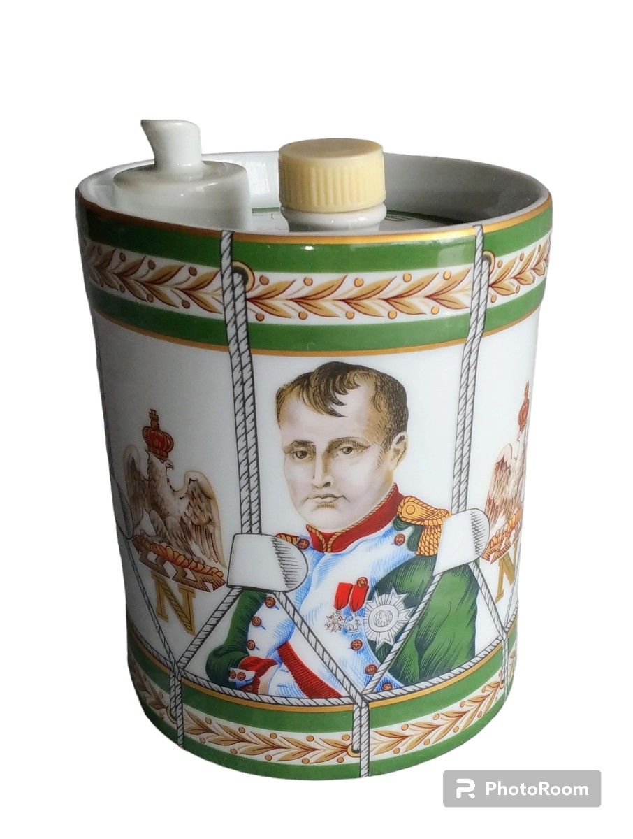カミュ ナポレオン ヴィエイユ リザーブ ドラム型 陶器 ブランデー 