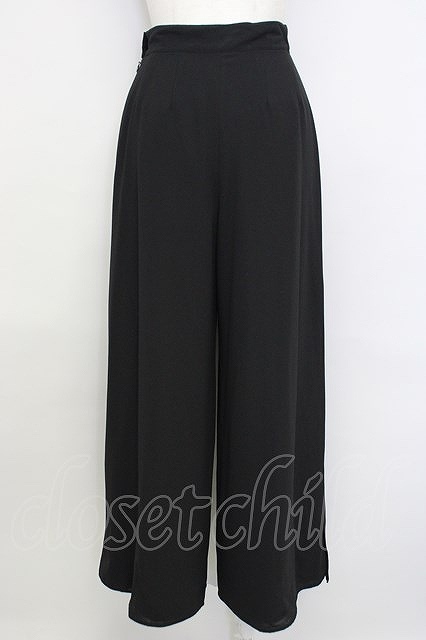 INGEBORG / wide pants black T-24-01-24-049-LO-PA-HD-ZT144