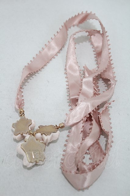 Q-pot. / Saxa k Sakura ribbon necklace H-24-02-03-015-QP-AC-KB-ZH