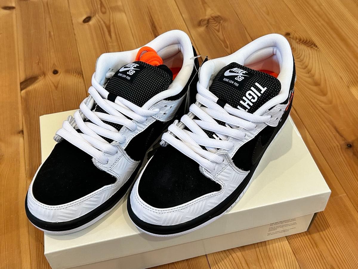 未使用→TIGHTBOOTH × Nike SB Dunk Low Pro QS "Black and White"