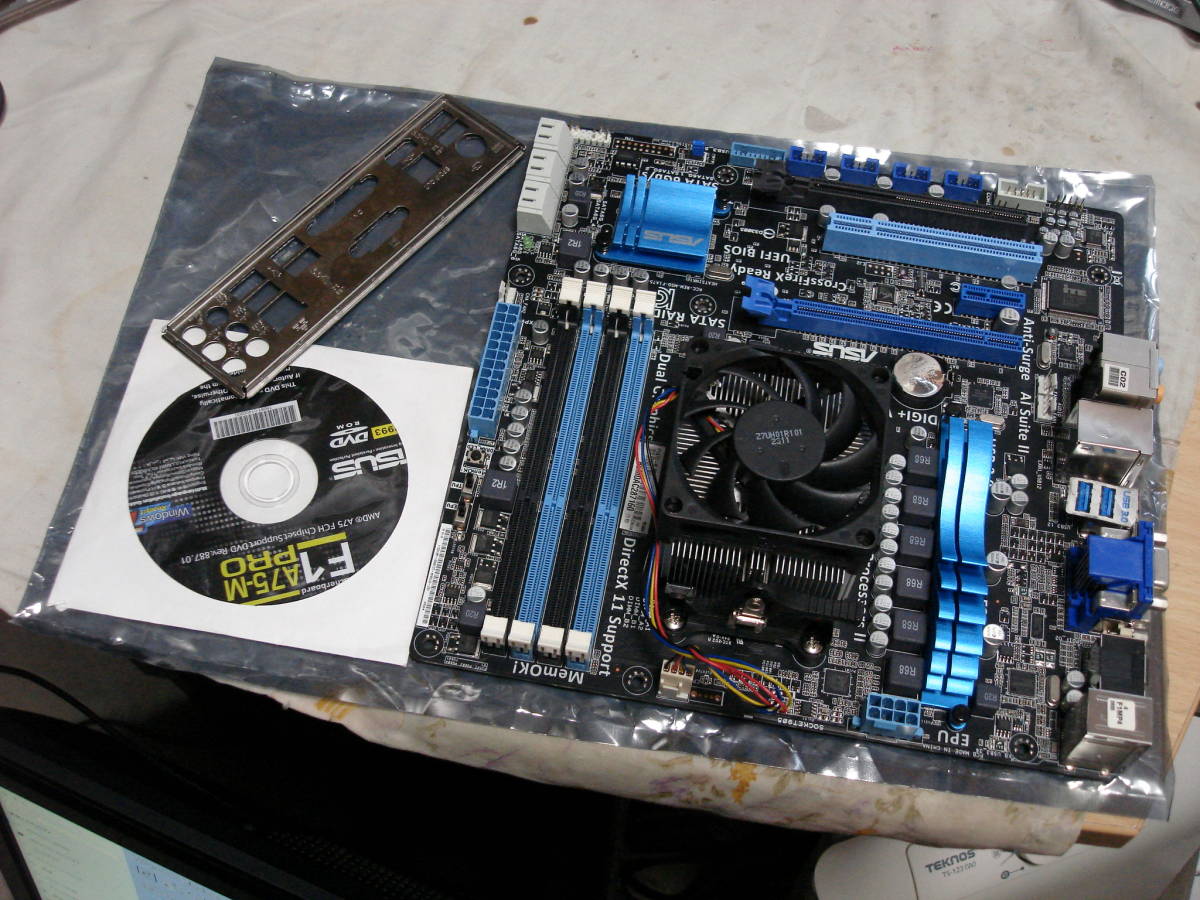 輝い A8-3870 AMD + PRO F1A75-M ASUS APU 送料無料 Graphicsセット HD Radeon With ASUSTeK 輝い A8-3870 AMD + PRO F1A75-M ASUS APU 送料無料 Graphicsセット HD Radeon With ASUSTeK
