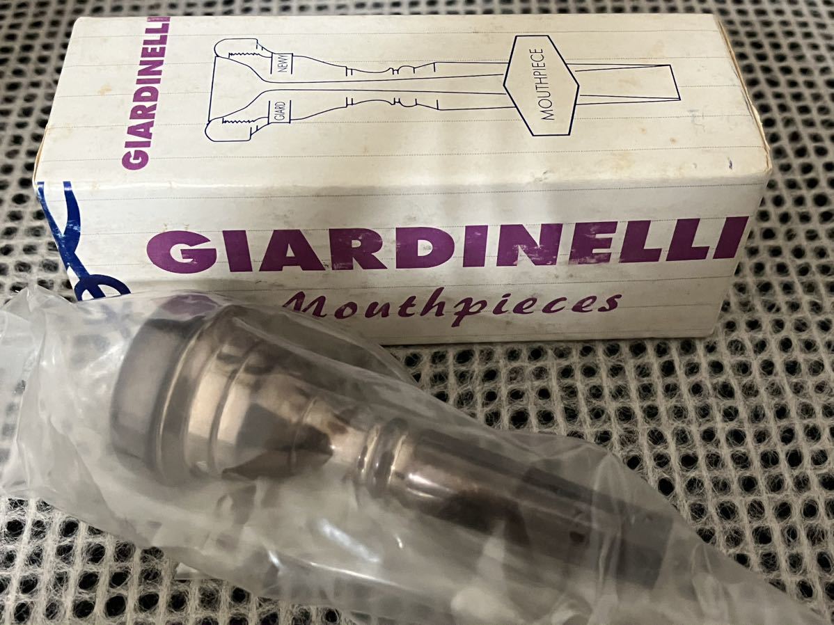 ★お宝！未使用品 GIARDINELLI フリューゲルホルンマウスピース 3FL ★_画像1