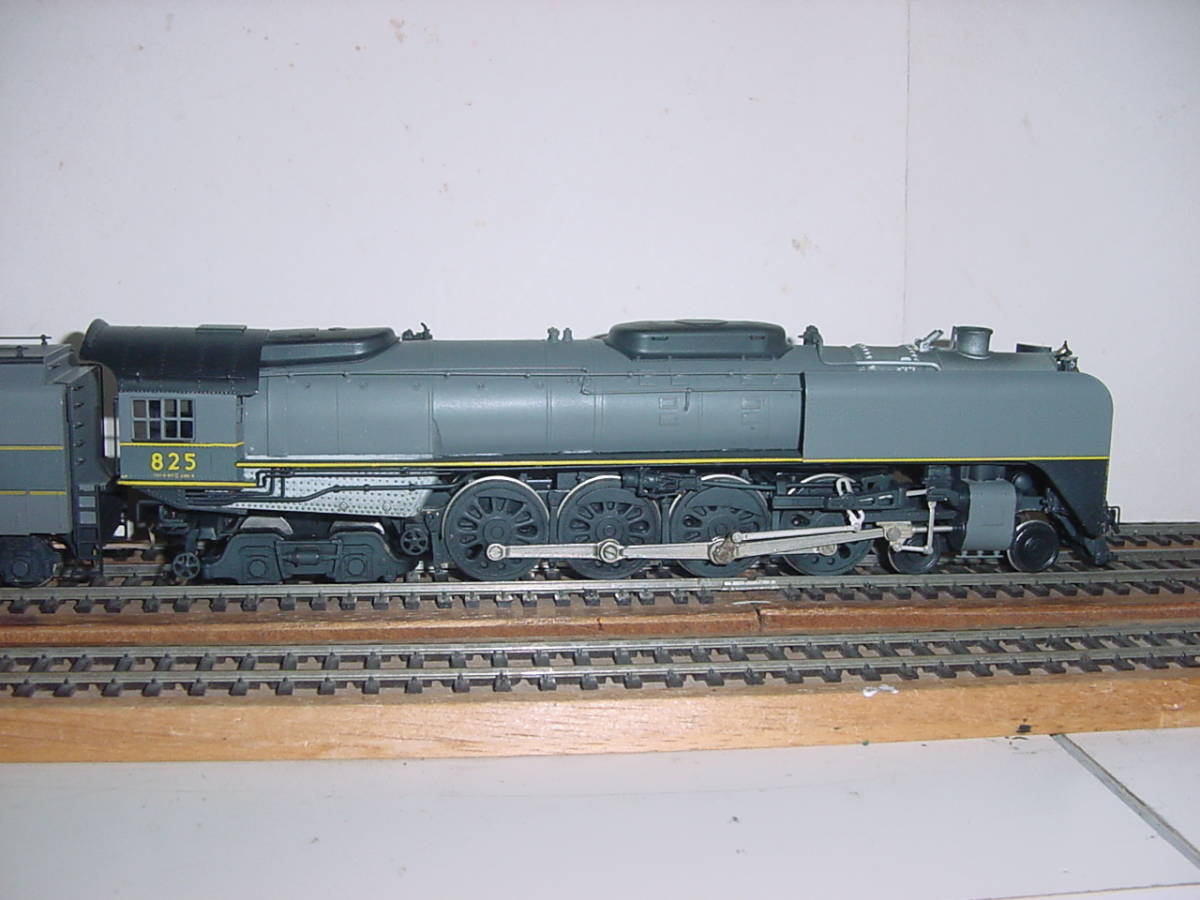 HO WMC Union Pacific 4-8-4 FEF-2 Two-tone Gray C/P_画像7