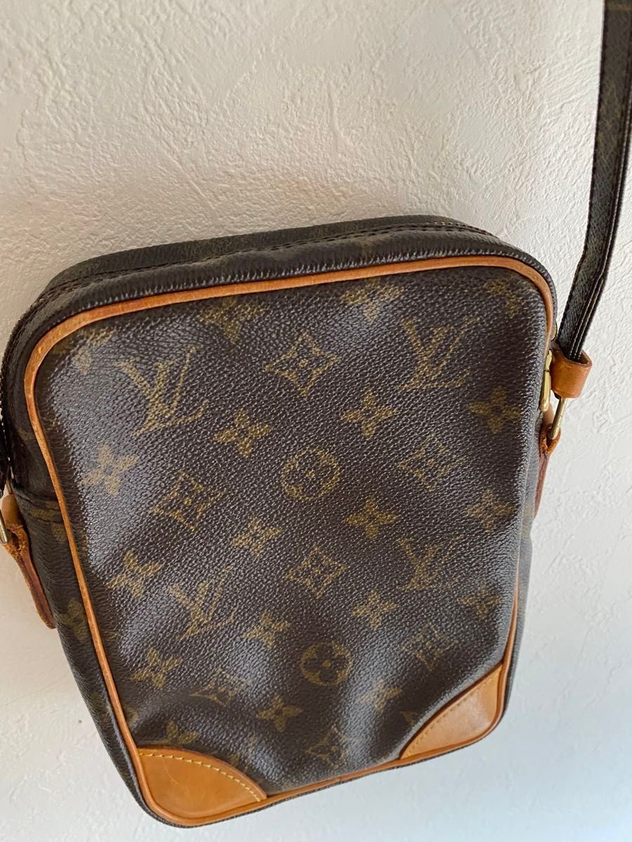 LOUIS VUITTON ルイヴィトン モノグラム ダヌーブ ショルダーバッグ