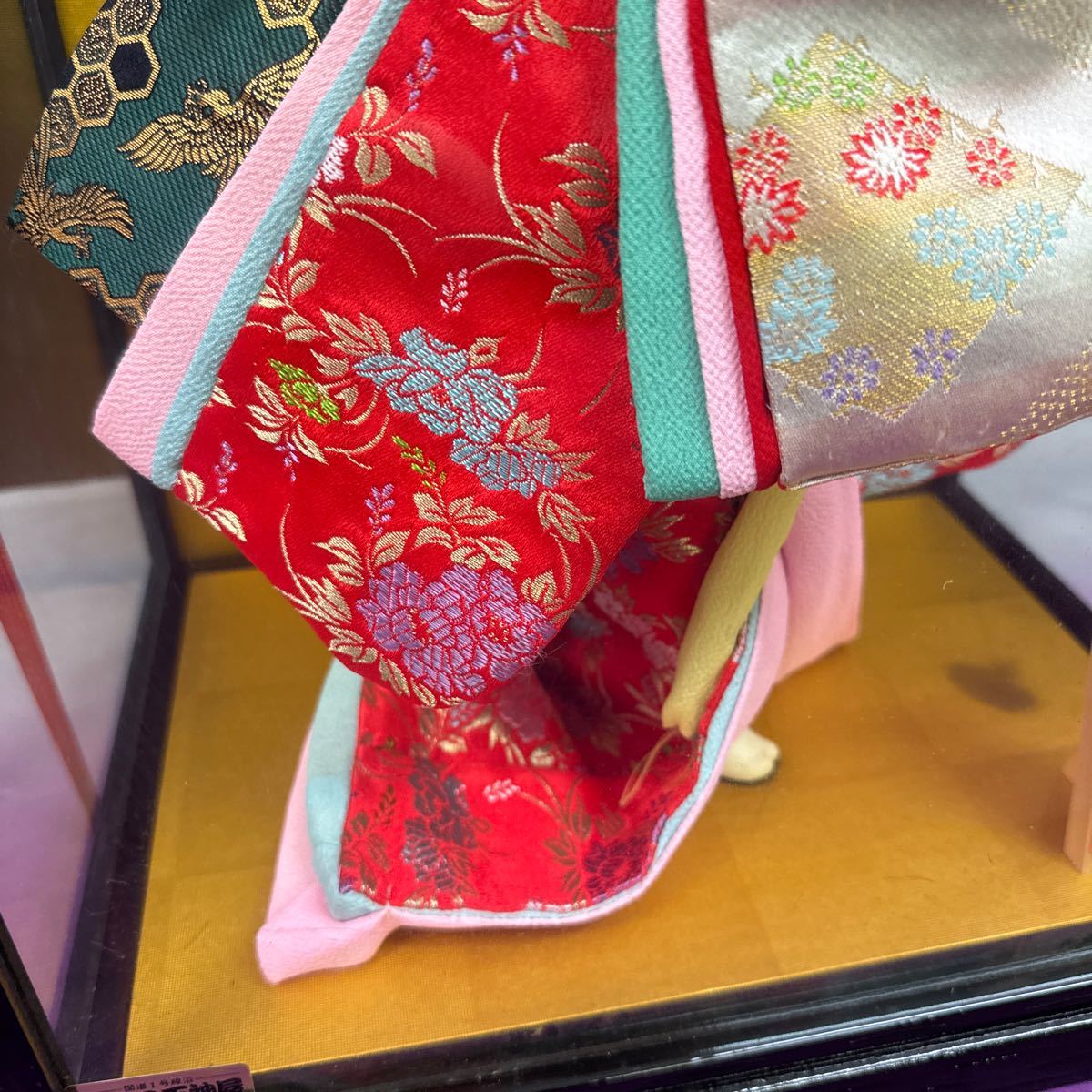 ◆中古 日本人形 舞踊人形 玉勝作 鼓 着物 コレクション ガラスケース付 置物 飾り 和風 インテリア 昭和レトロ 145-90_画像6