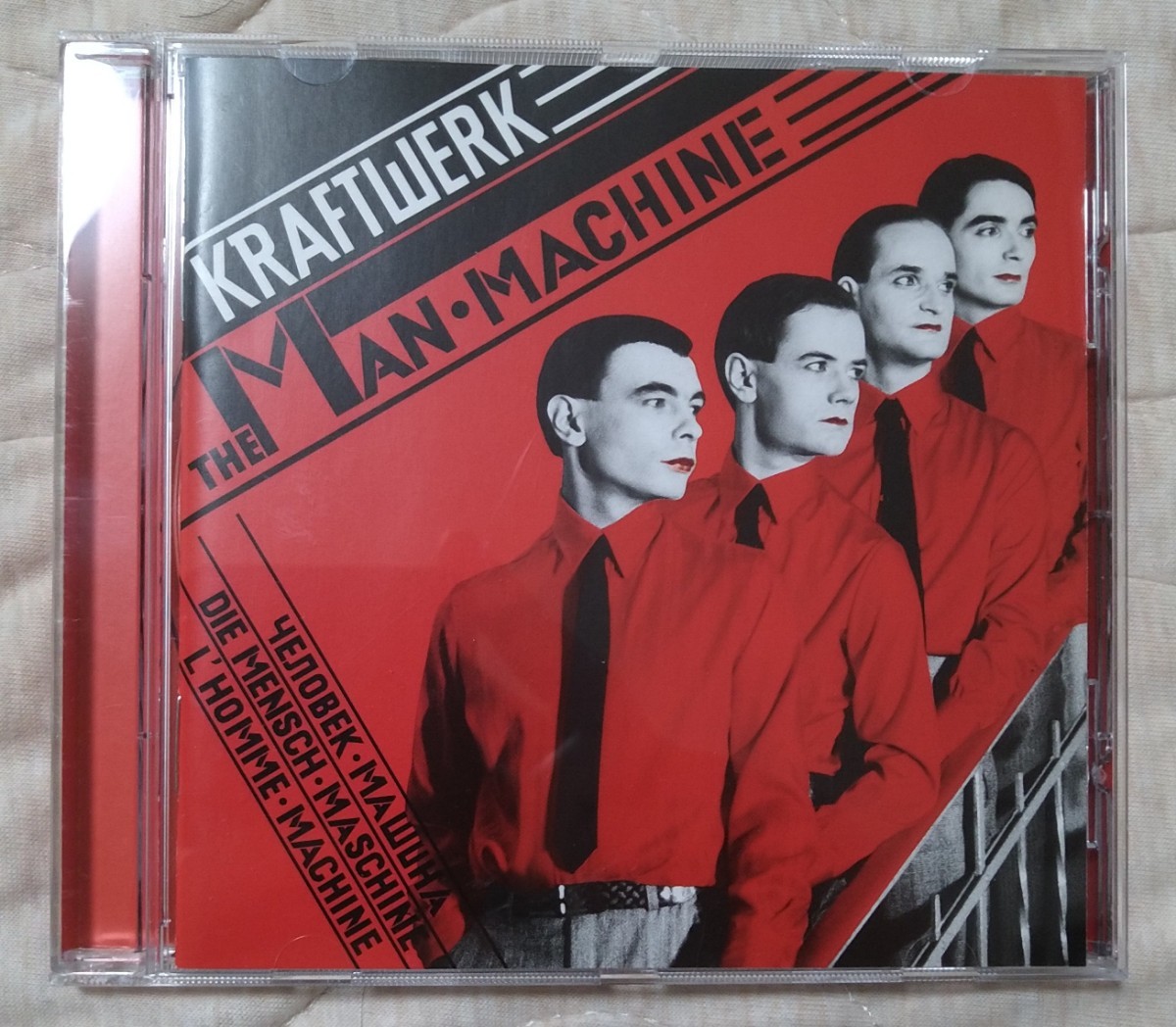 KRAFTWERK THE MAN MACHINE 旧規格リマスター紙ケース付輸入盤中古CD クラフトワーク 人間解体 ザ・マン・マシーン CDSTUMM306_画像3