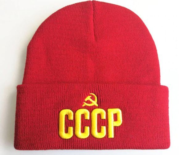 送料無料　新品 旧ソ連 ロシア CCCP ニット帽 赤 男女兼用 フリーサイズ_画像1