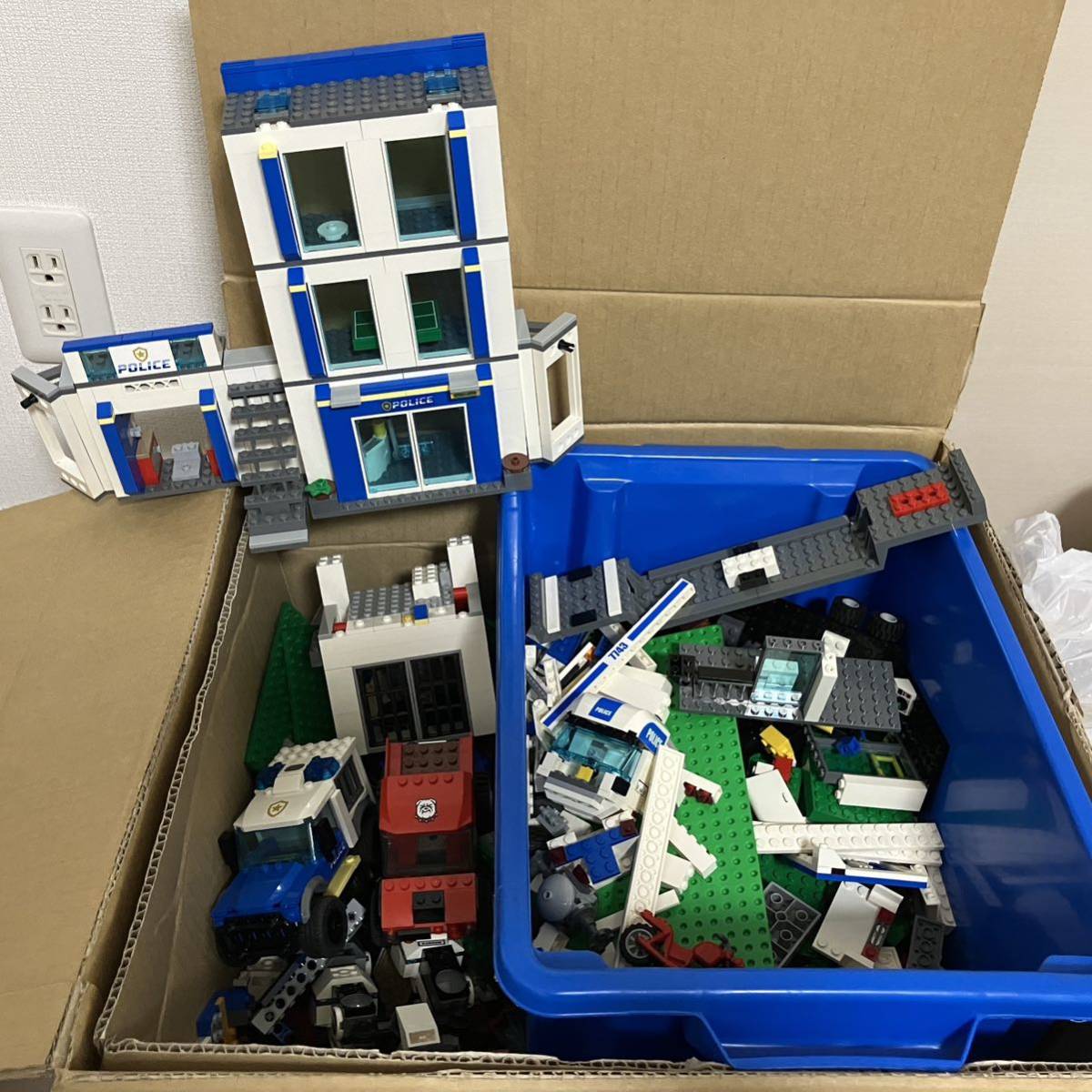 大量 パーツ 色々まとめて出品中kg レゴ（Lego） シティ マインクラフト_画像1