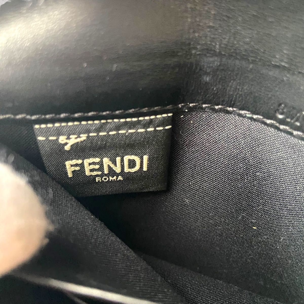 【美品】FENDI　長財布　ブラック　エフイズフェンディ