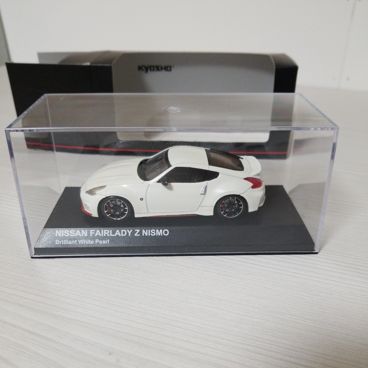 1/43 京商　NISSAN FAIRLADY Z NISMO　Brilliant White Pearl　ニッサン フェアレディZ ニスモ　ブリリアントホワイトパール_画像9