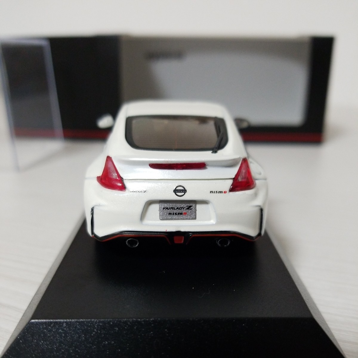 1/43 京商　NISSAN FAIRLADY Z NISMO　Brilliant White Pearl　ニッサン フェアレディZ ニスモ　ブリリアントホワイトパール_画像6