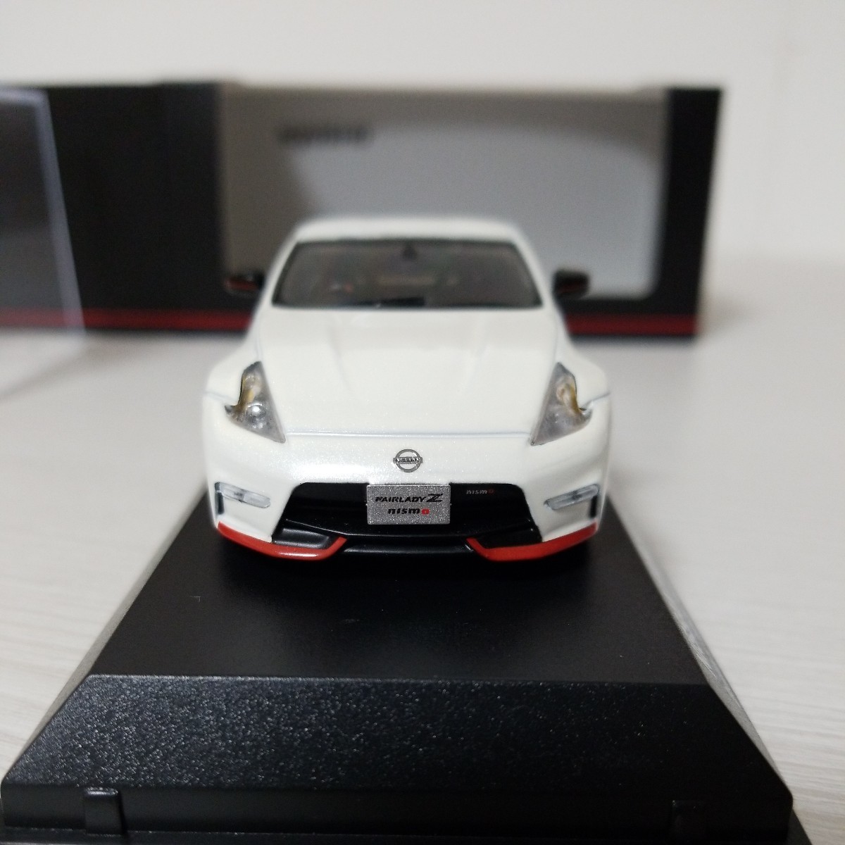 1/43 京商　NISSAN FAIRLADY Z NISMO　Brilliant White Pearl　ニッサン フェアレディZ ニスモ　ブリリアントホワイトパール_画像5