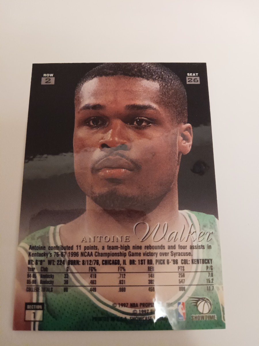 96-97 Flair SHOWCASE ROW2 #26 RC（Antoine Walker RookieCard アントワンウォーカー フレアショーケース ルーキーカード NBA_画像2
