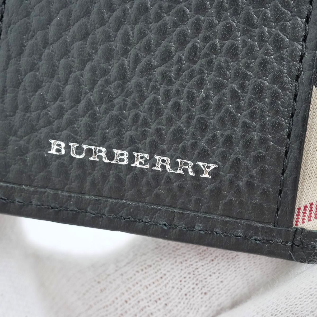 【未使用に近い】Burberry 箱あり　ノバチェック　キーケース　5連 ブラック