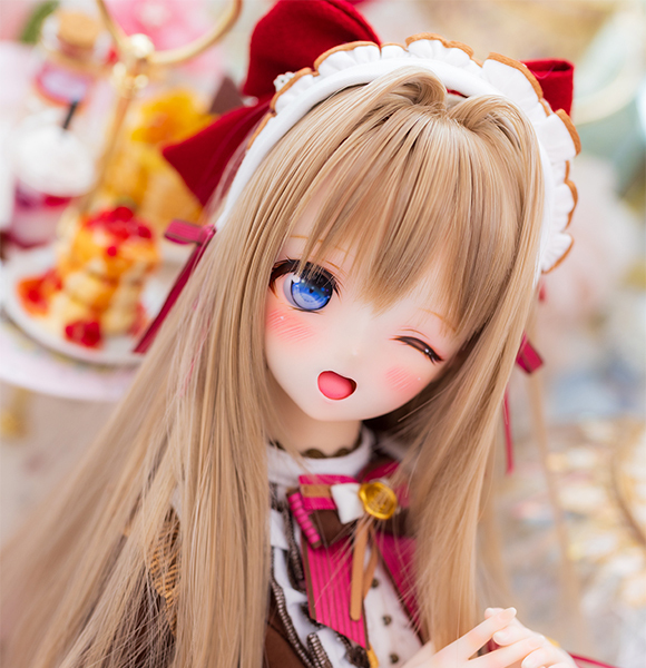 DDH-08 カスタムヘッド(ウインク)セミホワイト肌+デカールアイ DDH-08 カスタムヘッド(ウインク)セミホワイト肌+デカールアイ