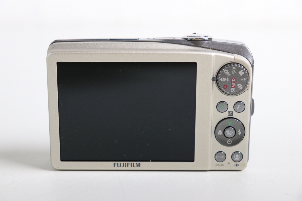 【動作OK】FUJIFILM FinePix F60fd 富士フイルム コンパクト デジタルカメラ バッテリー付き 箱付き カメラ 趣味 撮影 004JJLJH99_画像4