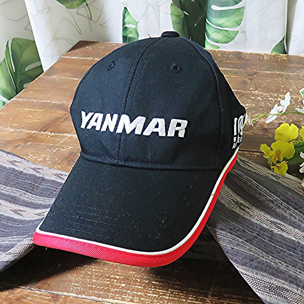 非売品 ヤンマー YANMAR キャップ 100周年 刺繍 帽子 100th anniversary 農機具メーカー 記念品 ブラック 赤 白 ライン 綿100％ フリーの画像1