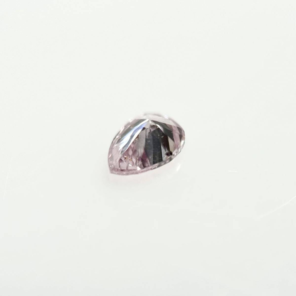 ０．０８ct　ＦＡＮＣＹ　ＰＵＲＰＬＩＳＨ　ＰＩＮＫ　ペアシェイプ　ピンクダイヤモンドルース_画像3