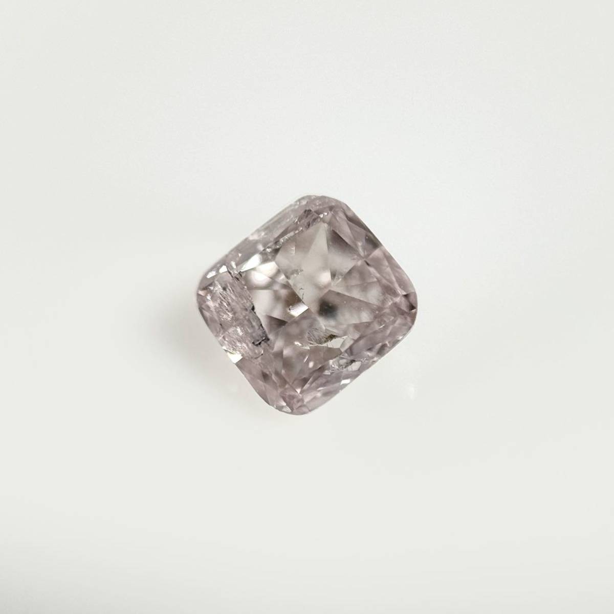 【訳あり特価】０．２８２ct　ＬＩＧＨＴ　ＰＩＮＫ　Ｉ１　クッション　ピンクダイヤモンドルース