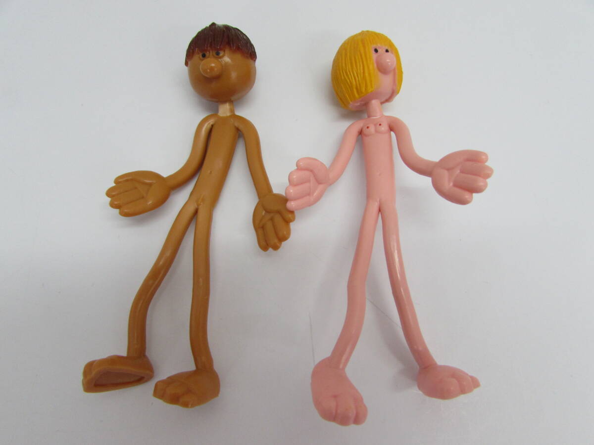 SCHLEICH シュタイヒ くねくね人形 アダムとイヴ 禁断の果実 リンゴ 1978 SCHULZ 香港製 人形 フィギュア_画像2