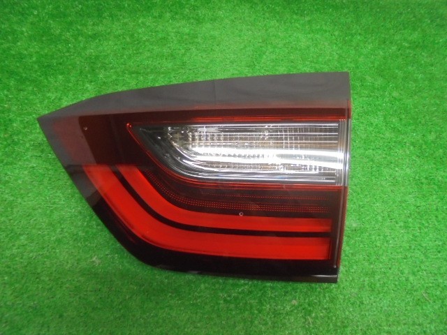 ホンダ／フィット　ＧＲ３　右リアフィニッシャーランプ　LED　スタンレーW4764　No.813198【品番　34150-TZA-J01】_画像1