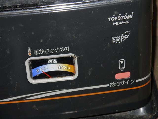 TOYOTOMI トヨトミ 自然通気型開放式 石油ストーブ RC-329ET 暖房器具 ストーブ 暖房器具 2008年製 　現状渡し_画像4