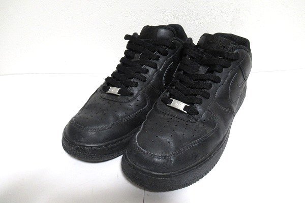 z11503:NIKE(ナイキ) AIRFORCE 1 '07 エアフォースワン　スニーカー（cw2288-001）黒/US12（30.0cm）_画像1