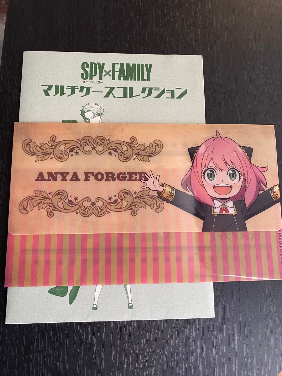 SPY×FAMILY スパイファミリー　マルチケース　アーニャ