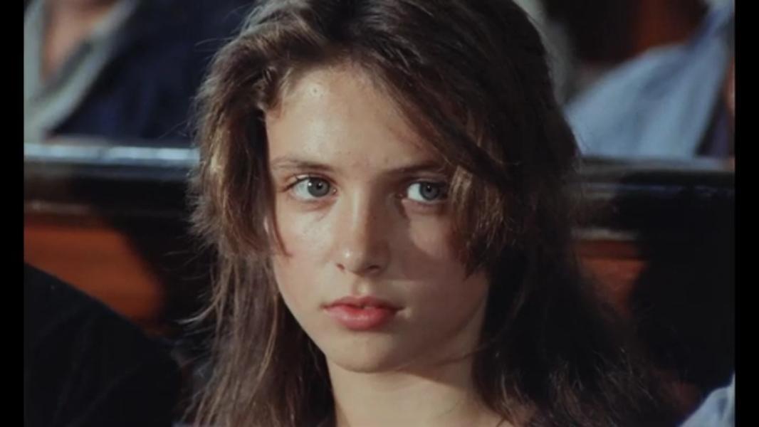 【PAL/R2】【ドイツ輸入盤】Verbotene Liebe (1990) 世界を制する東欧超絶国宝級美少女Julia Brendler(撮影当時14歳)の一房の葡萄 東ドイツ_画像8
