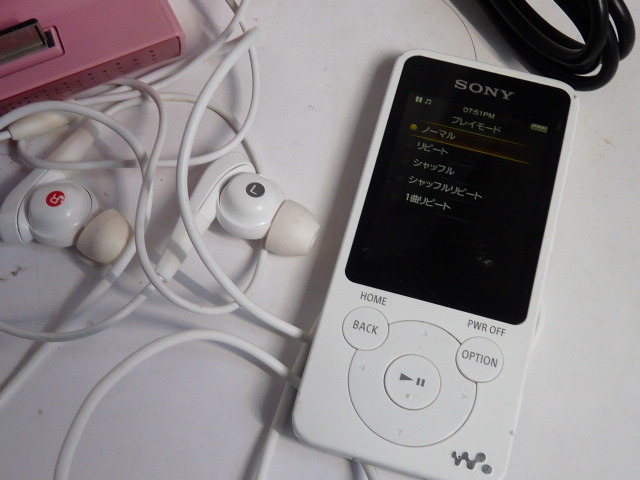 SONY ソニー WALKMAN デジタルメディアプレーヤーNW-S756 32GB◆NCイヤホン、 スピーカー _画像2