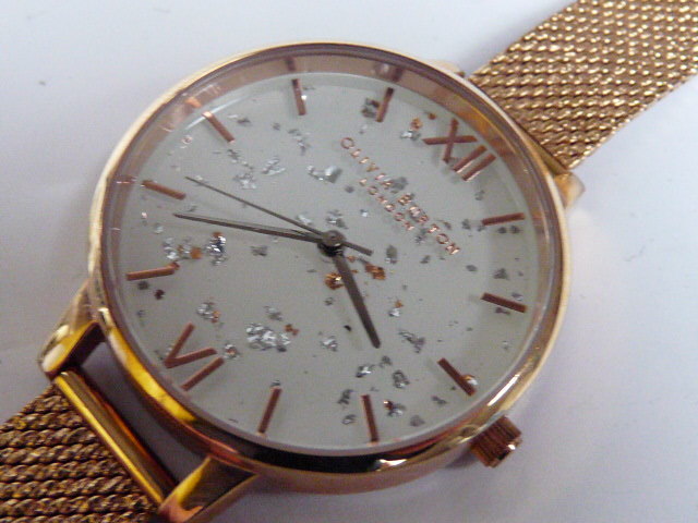 美品◆OLIVIA BURTON LONDON オリビアバートン OB067 腕時計の画像3