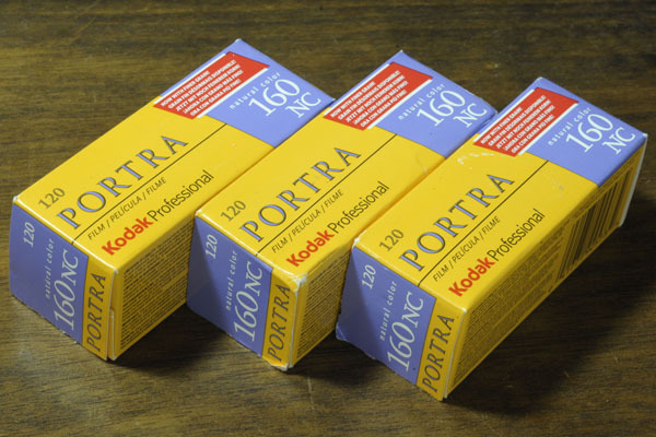 PORTRA 160 NC 120 Kodak Professional ブローニーネガフィルム　3本組　期限切れ 12/2009_画像1