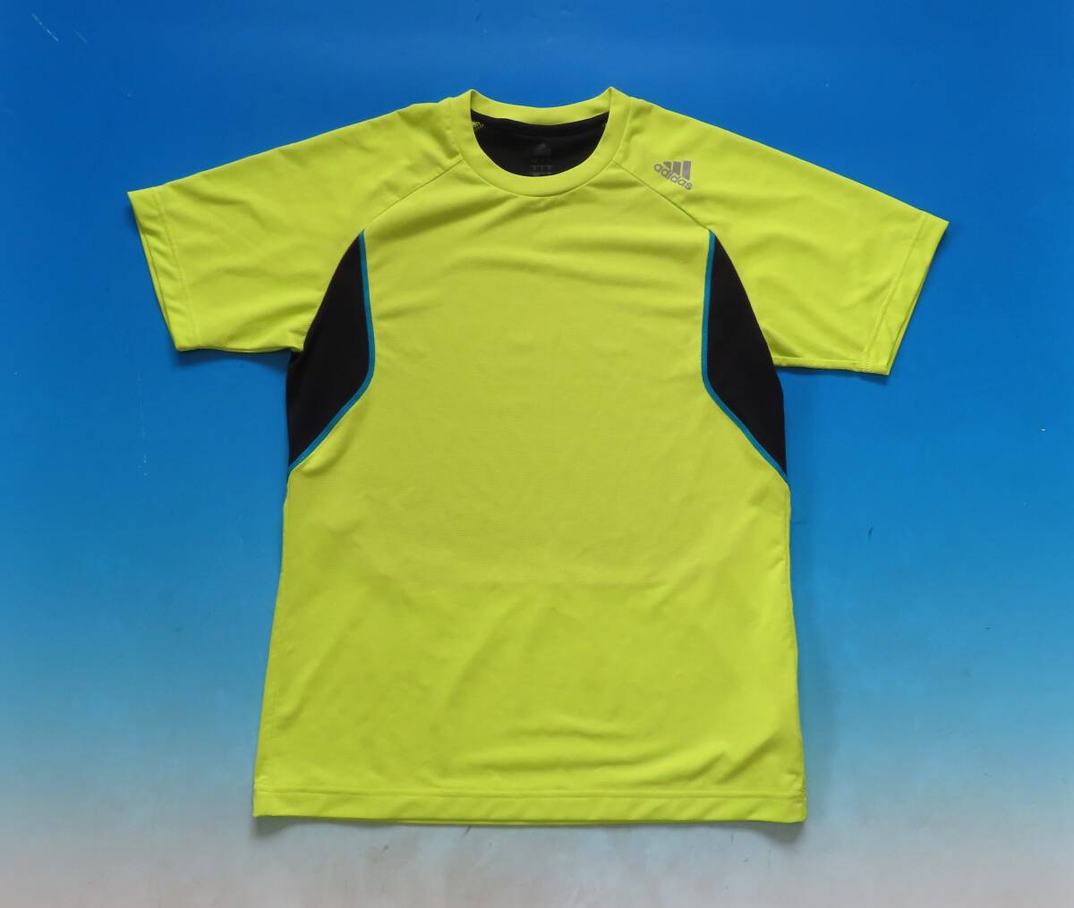 adidasウエア★アディダス 陸上 ランニング 半袖プラシャツ （ライトグリーン×ブラック）サイズL_画像3