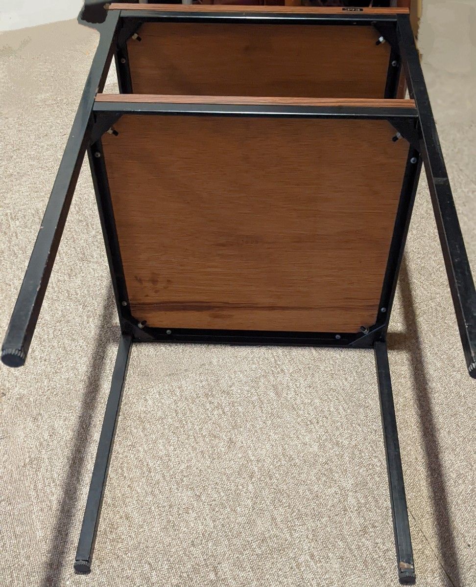 コクヨ製/正方形二段テーブル/インダストリアルデザイン  サイドテーブル  リビングテーブル  コーヒーテーブル  家具