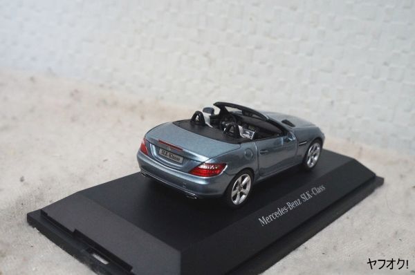  Mercedes Benz SLK Class 1/43 minicar Schuco 