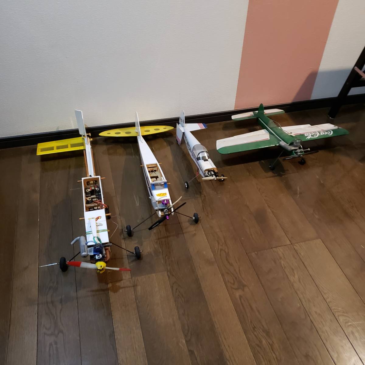 J-466 radio controlled airplane present condition goods Vintage engine type wooden airplane 4 point together body Kid parts taking present condition goods junk 