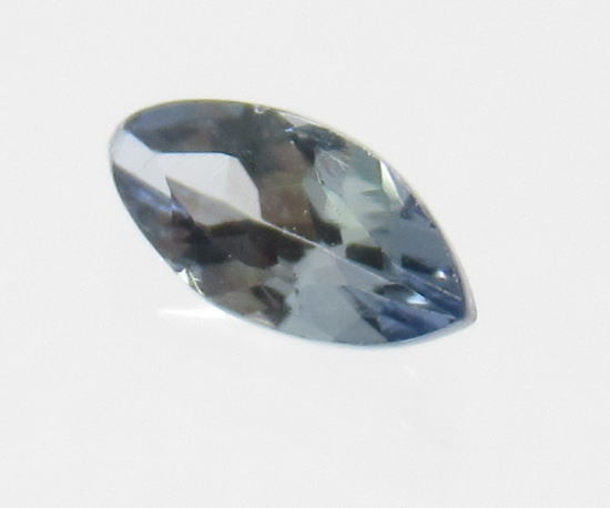 NO.15 バイカラータンザナイト(宝石名タンザナイト)マーキスルース(タンザニア産)(6×3ｍｍ)＜癒し・浄化＞天然石現品_画像2