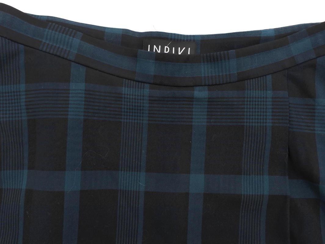 INDIVI インディヴィ 大きいサイズ チェック Aライン 台形 スカート size44/黒 ◇■ ☆ eba5 レディース_画像3
