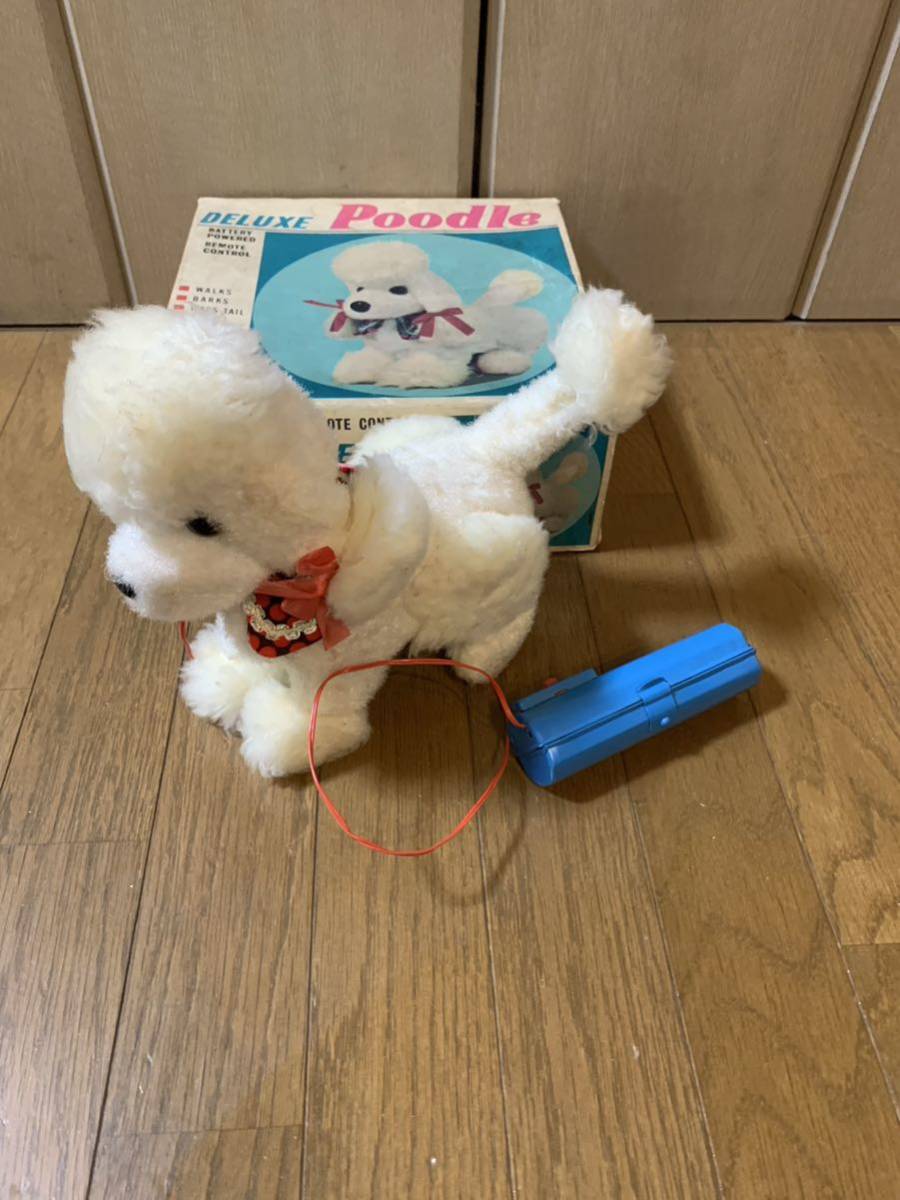 【中古品】昭和おもちゃ　デラックスプードル　DELUXE POODLE 通電無し　確認済み　日本製　単一電池2本_画像2