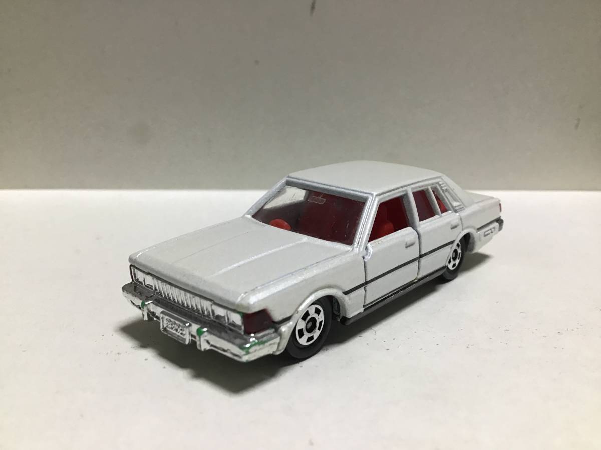 トミカ黒箱 N13 ニッサンセドリック280Eブロアム Yahoo!オークション - トミカ 黒箱 13 日産 セドリック 280E