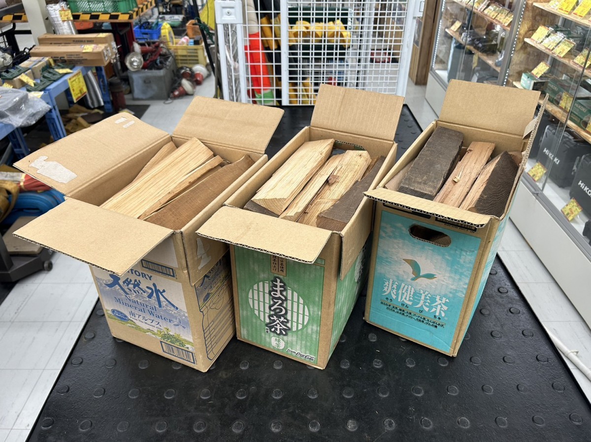 [ Aichi Tokai shop ]CG47[1,000 jpy start sale ] dry firewood 3 box set 19~21kg *.. fire .. attaching camp BBQ wood stove fireplace sauna fuel 
