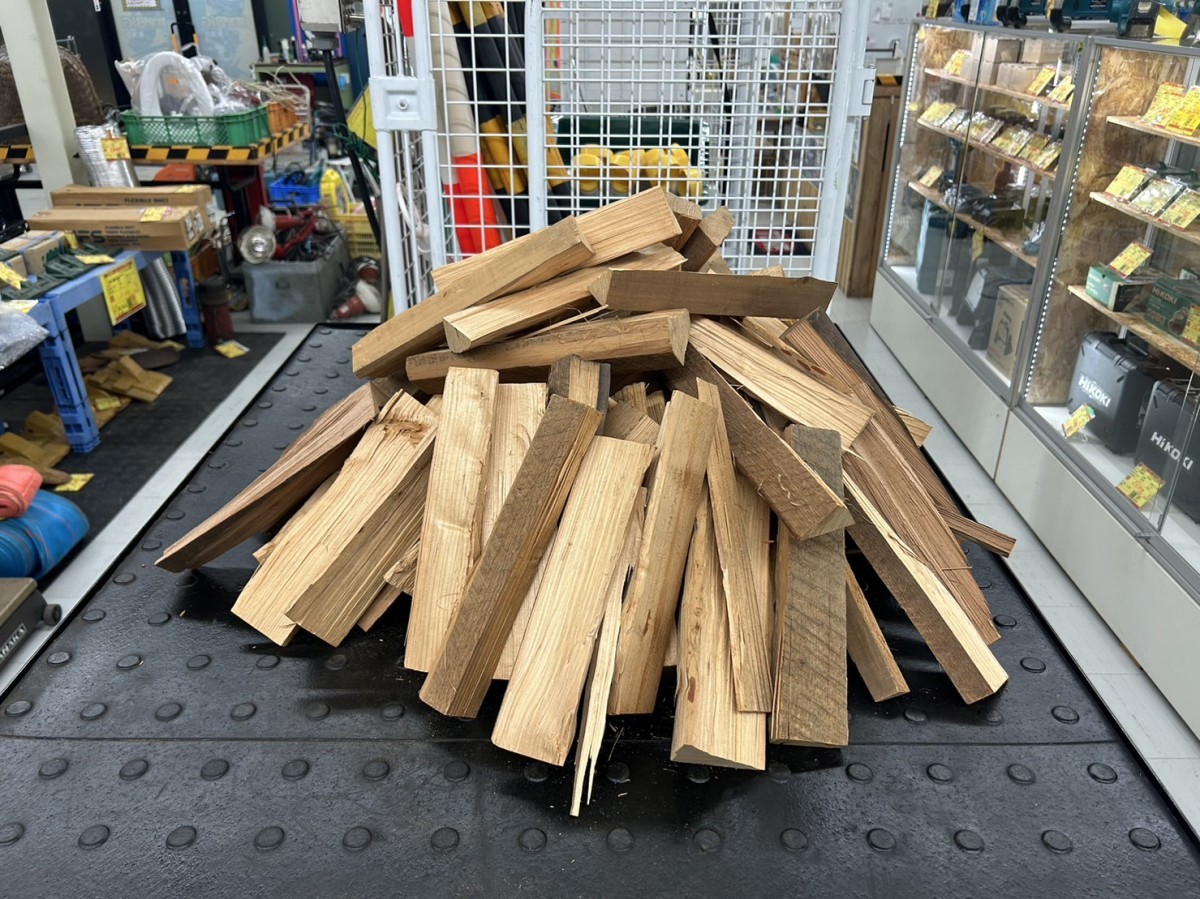 [ Aichi Tokai shop ]CG39[1,000 jpy start sale ] dry firewood 3 box set 19~21kg *.. fire .. attaching camp BBQ wood stove fireplace sauna fuel 