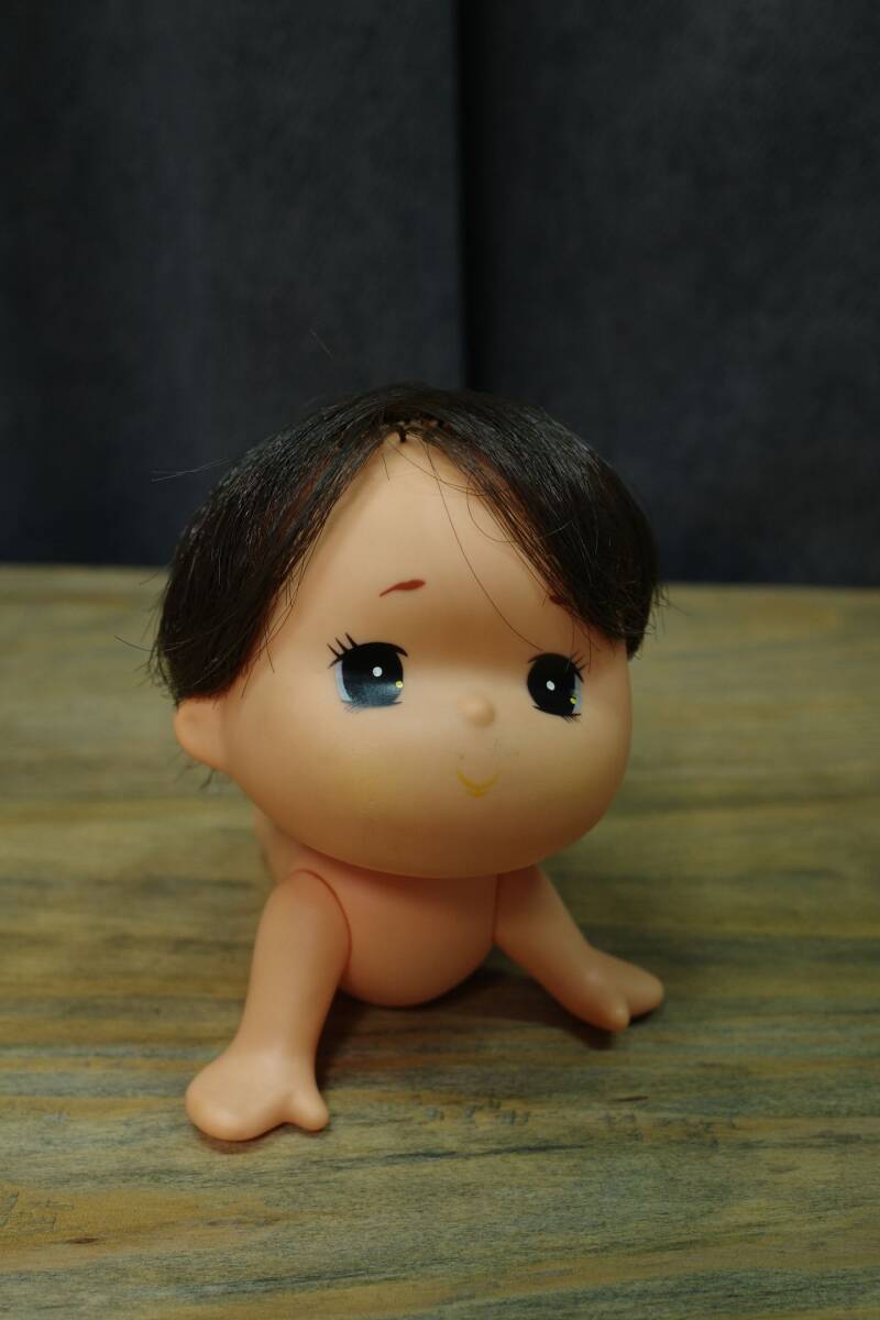 [昭和 レトロ] IKB JAPAN 玩具 幼児 男の子 ハイハイ ソフビ人形_画像4
