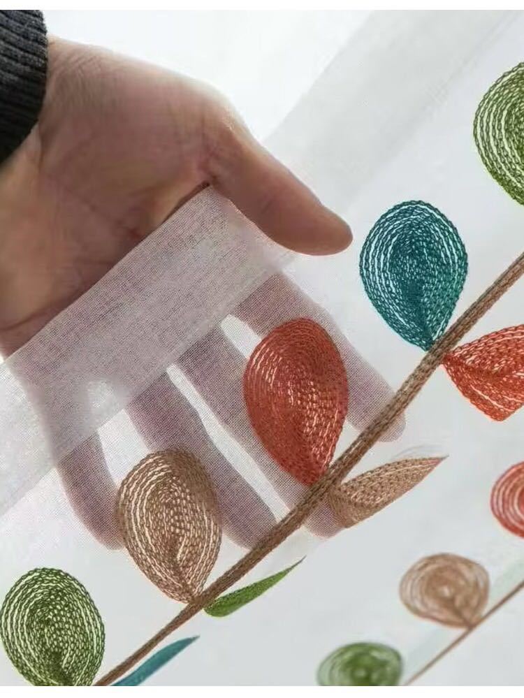 決算セール　カフェカーテン 人気商品　幅150センチ＊丈60センチ　葉っぱ　可愛い　インテリア 飾り　刺繍　レース