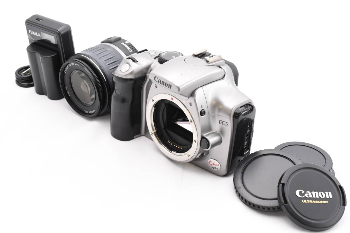 Canon EOS Kiss Digital / CANON ZOOM LENS EF-S 18-55mm F3.5-5.6 USM キヤノン（t6110）