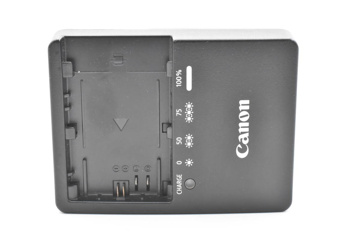 ★純正・完動・良品★Canon キャノン LC-E6 充電器 バッテリーチャージャー(ｋ-2753)_画像2